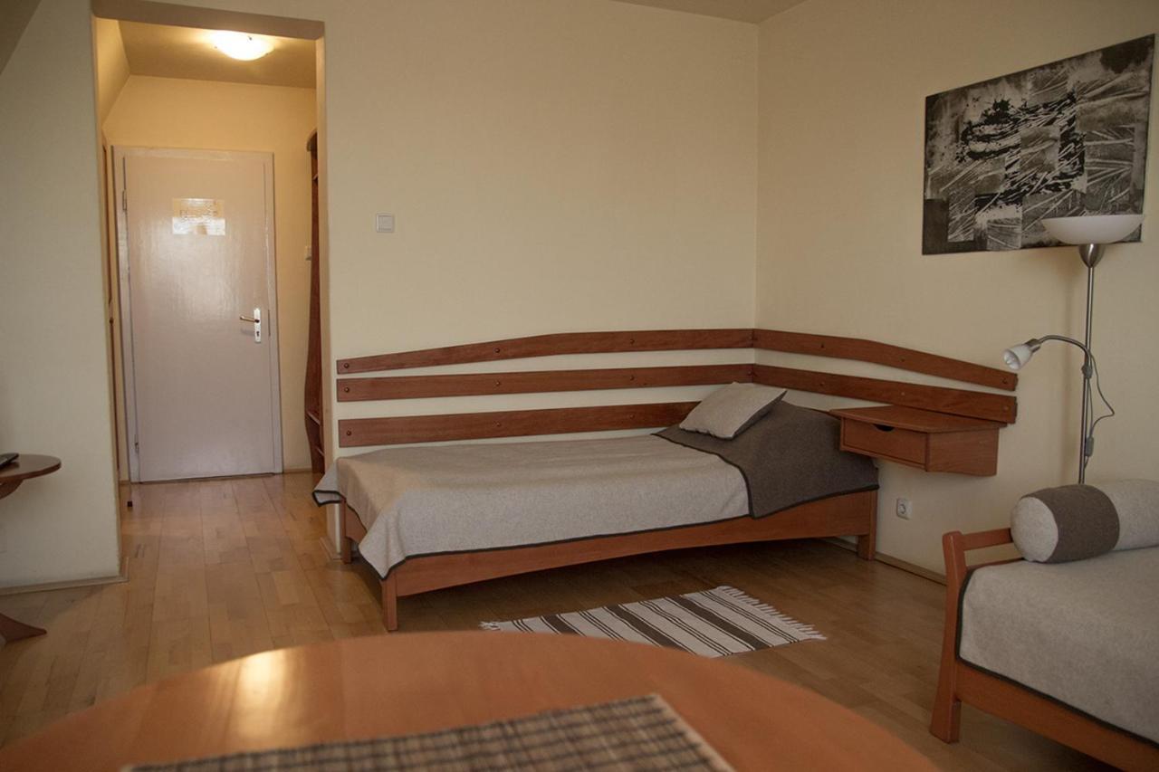 The Zen Hotel - Posticum Орадеа Екстериор снимка