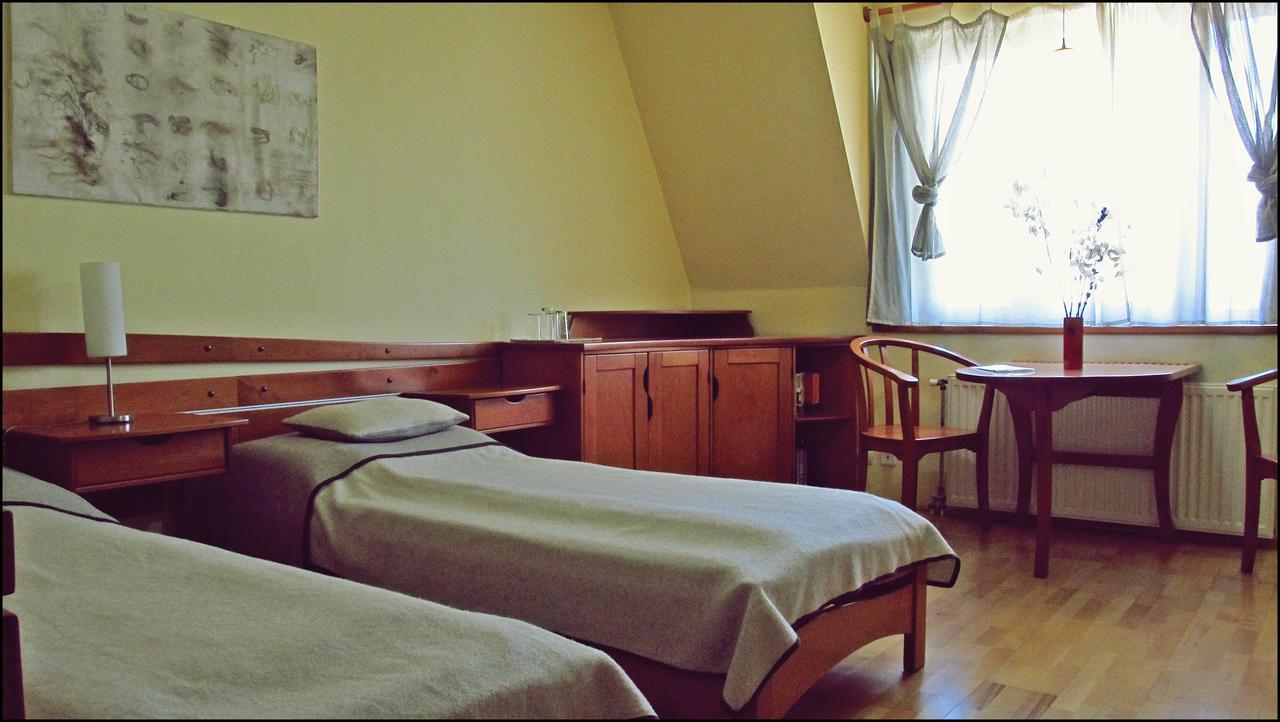 The Zen Hotel - Posticum Орадеа Екстериор снимка